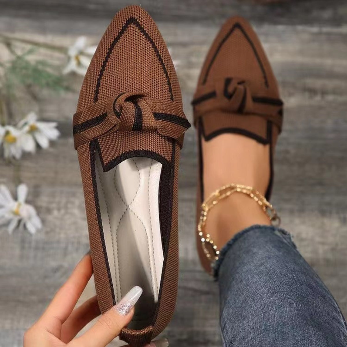 Bow Contrast Trim Point Toe Loafers - All In The Bag