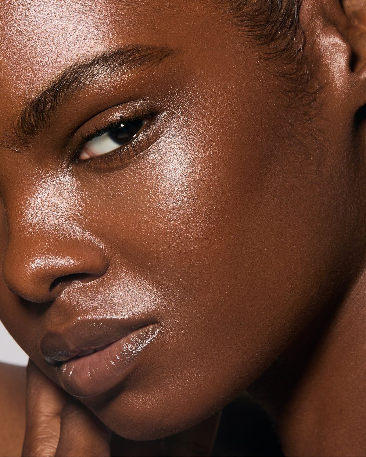 e.l.f. SKIN Bronzing Drops, Liquid Bronzer For Face & Skin, Creates A Sun-Kissed Glow, Infused With Vitamin E, Vegan & Cruelty-Free, Pure Gold