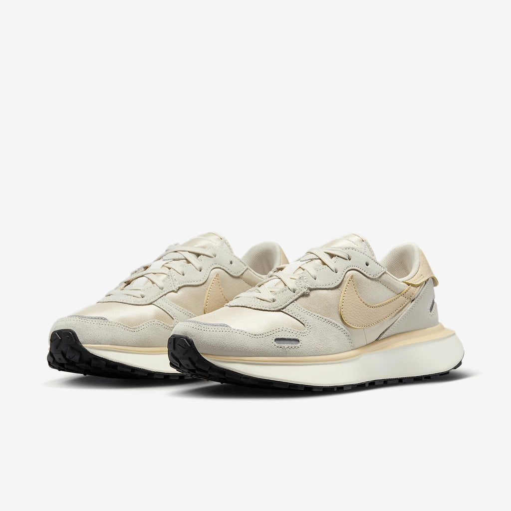 Nike Womens Phoenix Waffle
