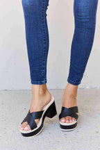 Weeboo Cherish The Moments Contrast Platform Sandals in Black - All In The Bag 